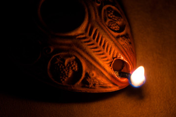 ancient oil lamp used in biblical times