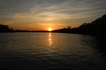 Naklejka premium Evening at the Lake