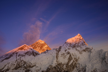 Everest turning red