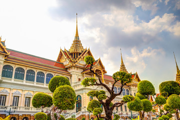 Fototapeta premium Architectural details of the Grand Palace in Bangkok, Thailand