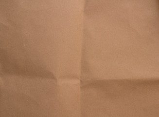 Papel kraft doblado para envolver