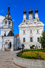 Fototapeta premium Cathedral of the Annunciation of the Blessed Virgin Mary in Annunciation Monastery in Murom, Russia