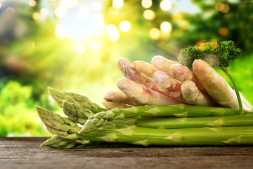 Bunch of white and green asparagus