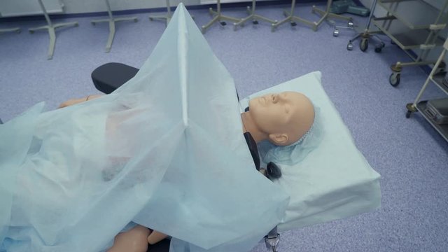 Medical clinic where dummies lie instead of patients