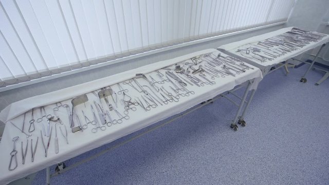 Medical clinic where dummies lie instead of patients