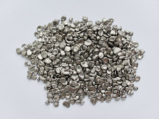Rose alloy for soldering overheat sensitive products