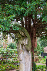 Maria mit dem Kind unter einem Baum