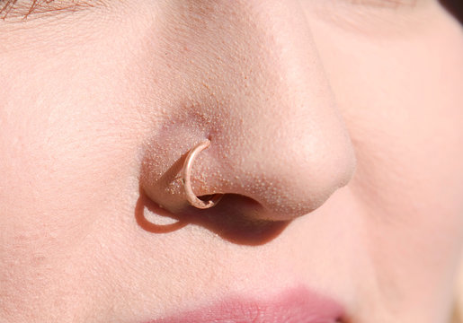Nose ring hi-res stock photography and images - Page 4 - Alamy