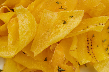 Fried plantain chips © PixieMe