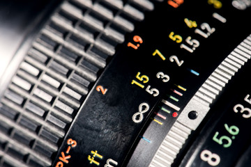 Lens photo scale