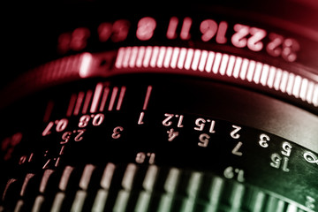 Lens photo scale