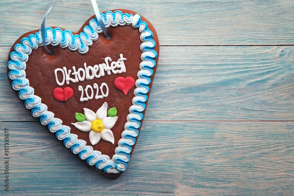 Wall mural Lebkuchenherz vom Oktoberfest 2020