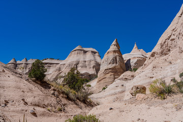 Fototapeta premium Sunny view of the famous Kasha Katuwe Tent Rocks National Monument