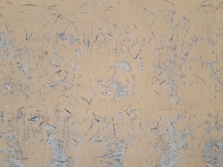 Paint peeling plaster walls because of its use for a long time. Alternatively, use quality color to paint the walls. Must be repaired in order to come back again.