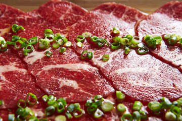 Yakiniku, thin sliced beef with scallion 