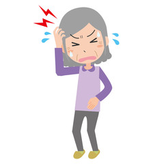 おばあさん　女性　頭痛　痛み　偏頭痛　片頭痛　脳出血　脳梗塞
