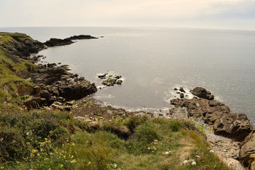 La Bretagne ses côtes déchiquetées, ses falaises, ses rochers, ses paysages marins ses rias ses abers et l'Océan à perte de vue