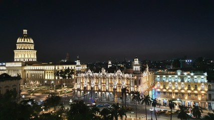 Fototapeta na wymiar panorama of the city at night Havana