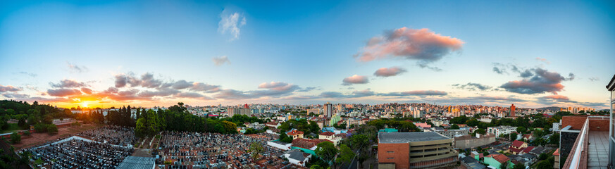 Obraz premium Panorama skyview of Porto Alegre city with amazing sunset, Rio Grande do Sul, Brazil