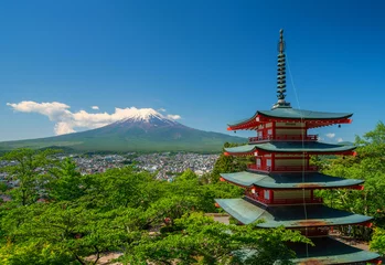 Papier Peint photo Mont Fuji Fujiyoshida, Japon à la pagode Chureito et au mont Fuji.