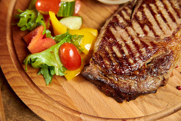 steak with vegetables