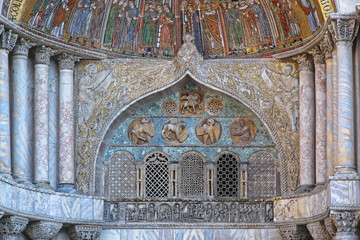 Fototapeta na wymiar St Mark Cathedral in Venice Italy