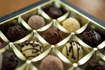 sphere chocolate cakes