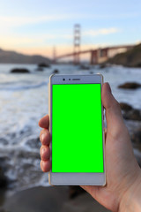 Téléphone fond vert - golden bridge