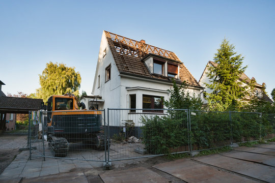 House demolition, teardown of a single house, Hamburg, Germany