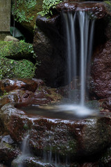 洒水の滝の湧き水