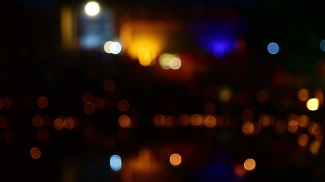 The sparkling night bokeh that moved beautifully