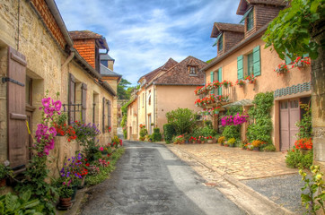 Fototapeta na wymiar Quiet Street in Hautefort, Dordogne