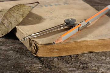 Physics. Part 2. Textbook for 7th grade seven-year and high school. 1947.