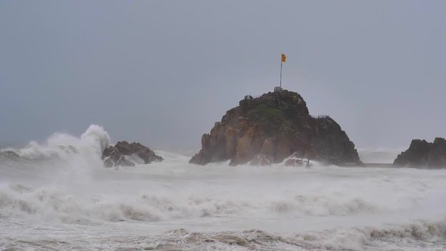 Tormenta gloria espa&ntilde;a dosmil veinte, ginagntes waves in barcelona,costa brava spain, slow motion , blanes , rough sea ,