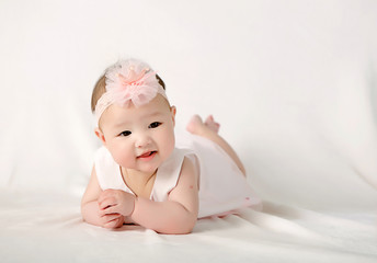 Bebe Fille Metisse 6 Mois Franco Chinois Wall Mural Wallpaper Murals Yoann Bebe Fille Metisse 6 Mois Franco Chinois Wall Mural Wallpaper Murals Yoann