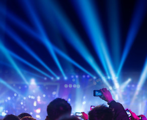 audience silhouettes at a live music concert