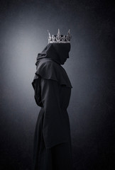 Ghost of a queen or king in the dark