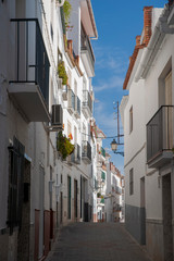 Fototapeta na wymiar blanca calle del municipio de tolox en la provincia de Málaga, Andalucía
