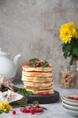 parkas with mint and red currants