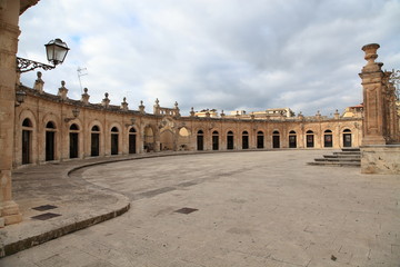 Ispica - Loggiato del Sinatra - Basilica di Santa Maria Maggiore