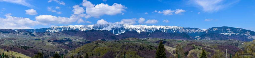 Fototapeta na wymiar mountains panorama