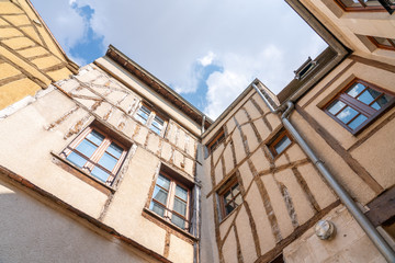 Colombage contre-plongé