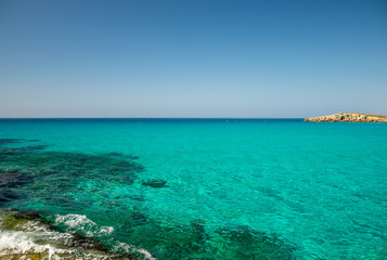 Fototapeta na wymiar One of the most popular beaches in Cyprus is Nissi Beach, as well as its surroundings.