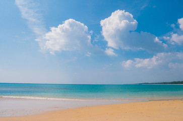 Fototapeta na wymiar Landscape of beautiful tropical beaches of Thailand and the blue sky