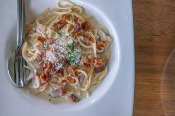 Spaghetti Carbonara with Bacon and Ham