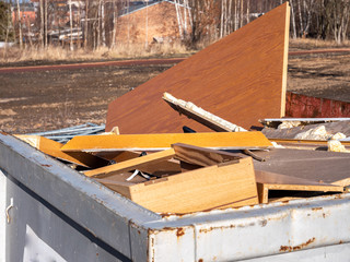Container für Holzrecycling