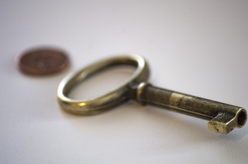 Clé ancienne fer forgé et laiton vieilli métal ancien aspect vintage