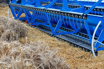 Blue cutting machine of a combine harvester.
