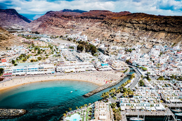 Naklejka premium Summer aerial photo of beach with ocean and free space for your decoration. 