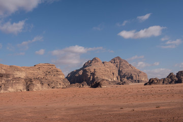 Vista panorámica del desierto de Wadi Rum, Jordania 